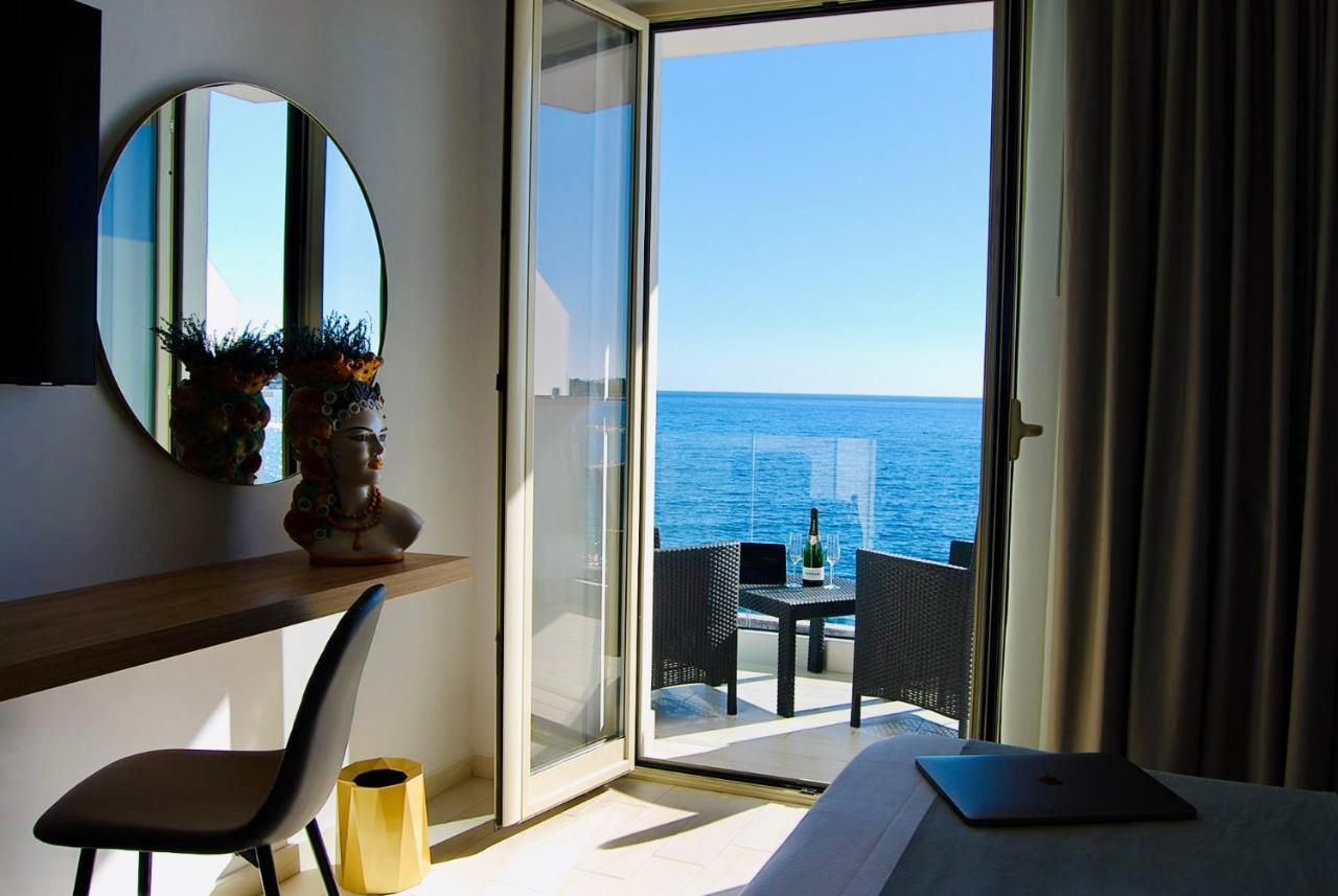 Bed and Breakfast Naxos Marina Bay Giardini Naxos Esterno foto