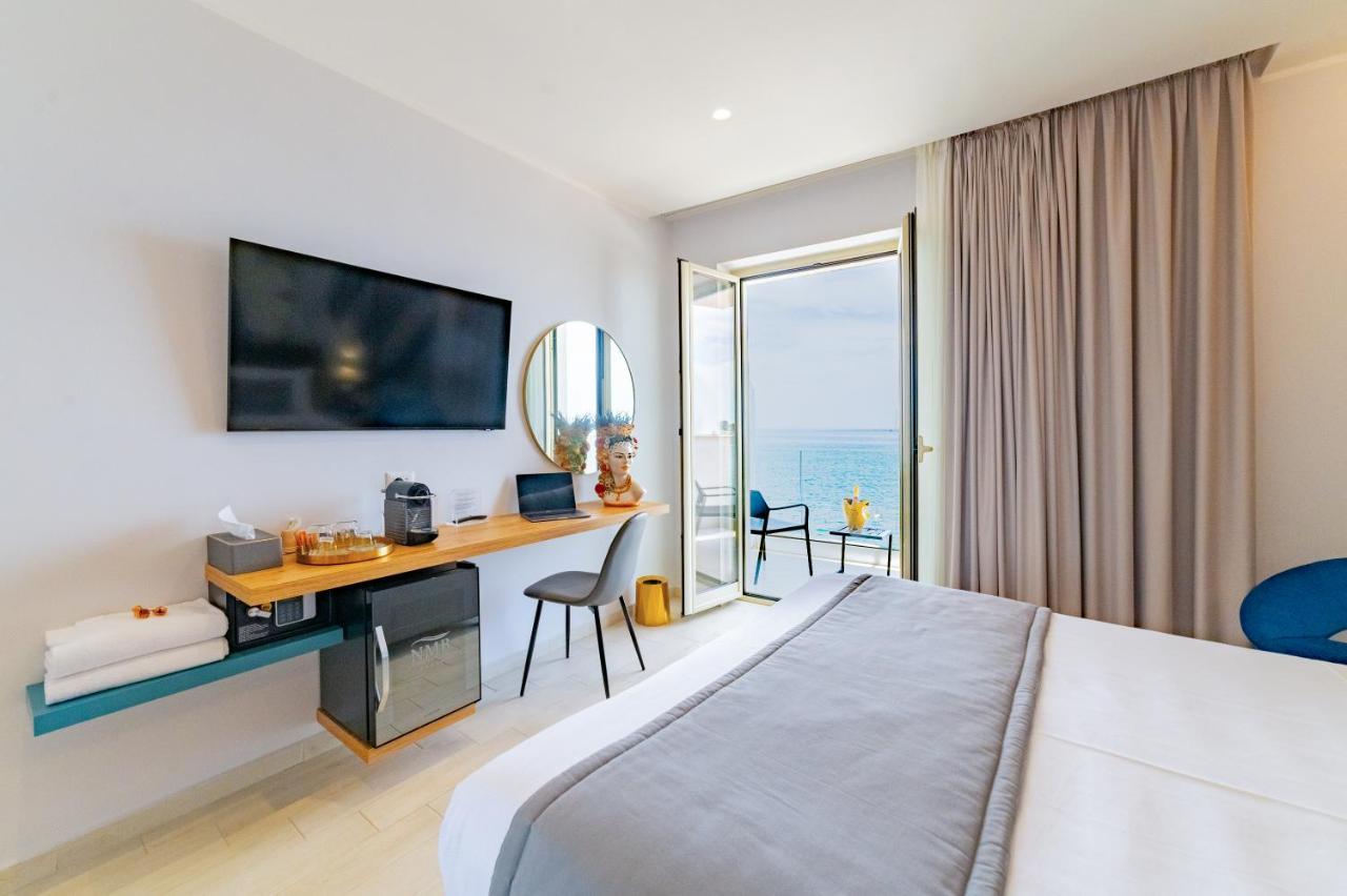 Bed and Breakfast Naxos Marina Bay Giardini Naxos Esterno foto