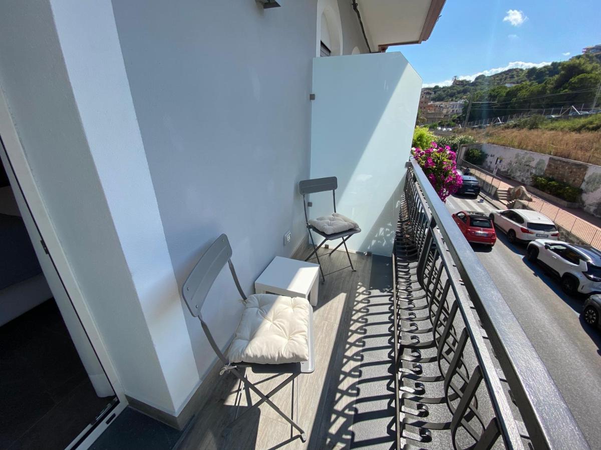 Bed and Breakfast Naxos Marina Bay Giardini Naxos Esterno foto
