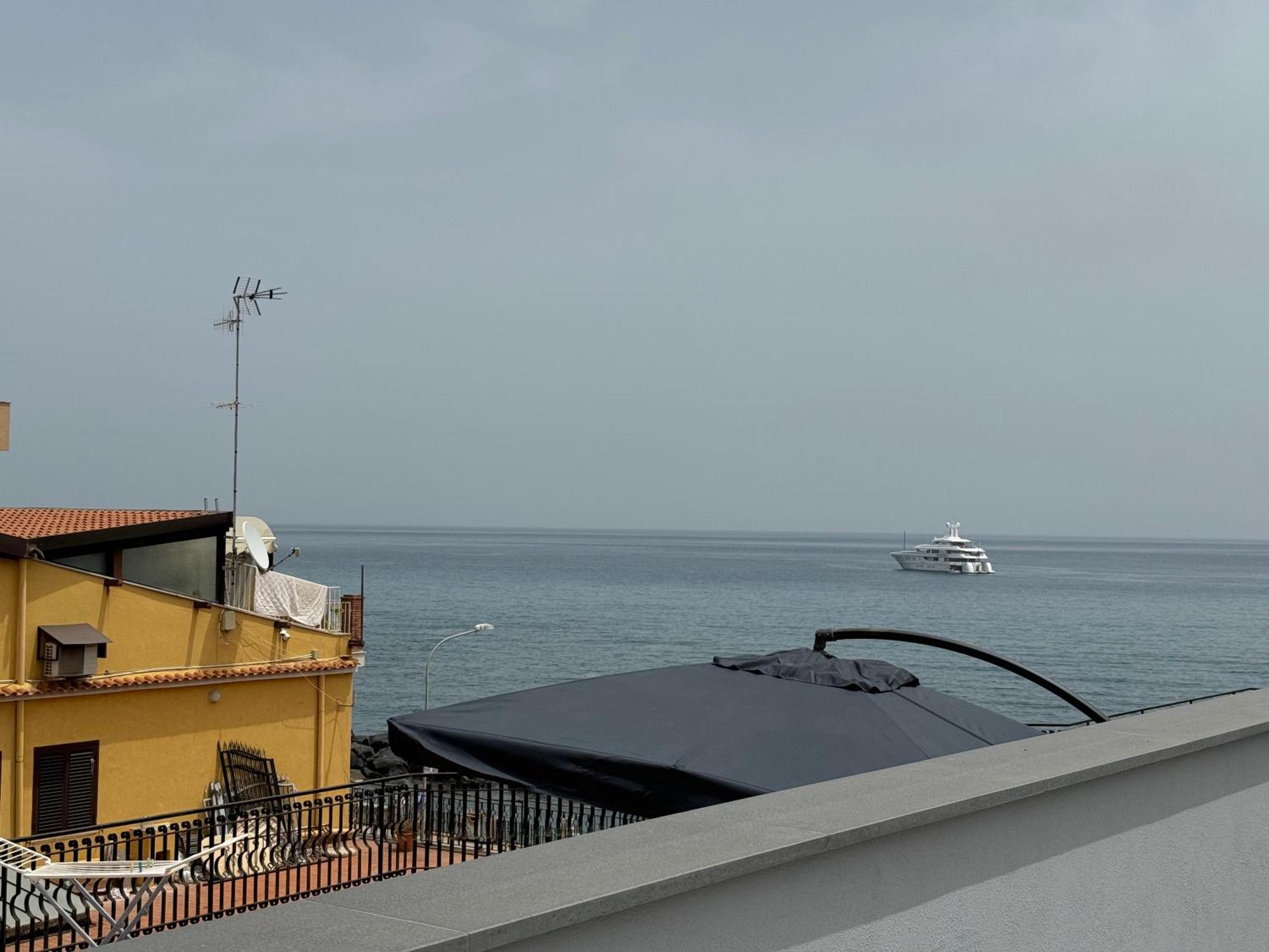 Bed and Breakfast Naxos Marina Bay Giardini Naxos Esterno foto
